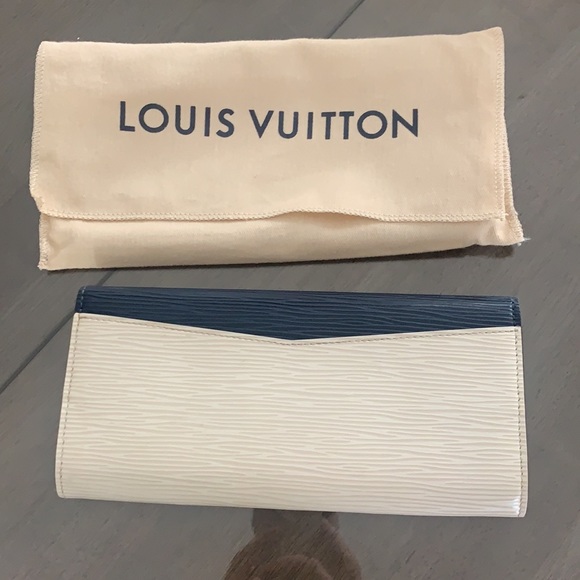Louis Vuitton wallet - Picture 2 of 8